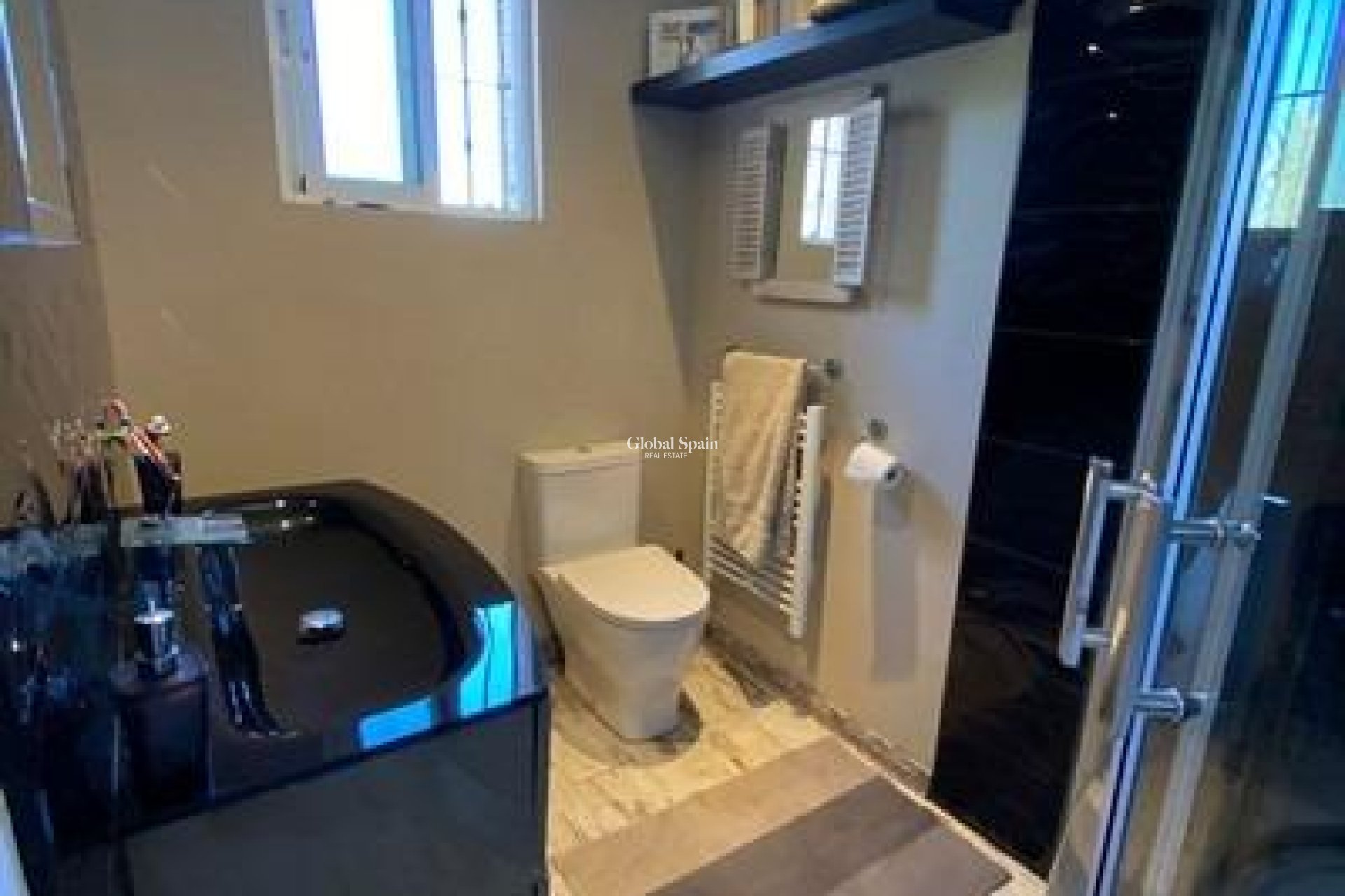 Resale - VILLA -
ALBATERA - Campo De Albatera