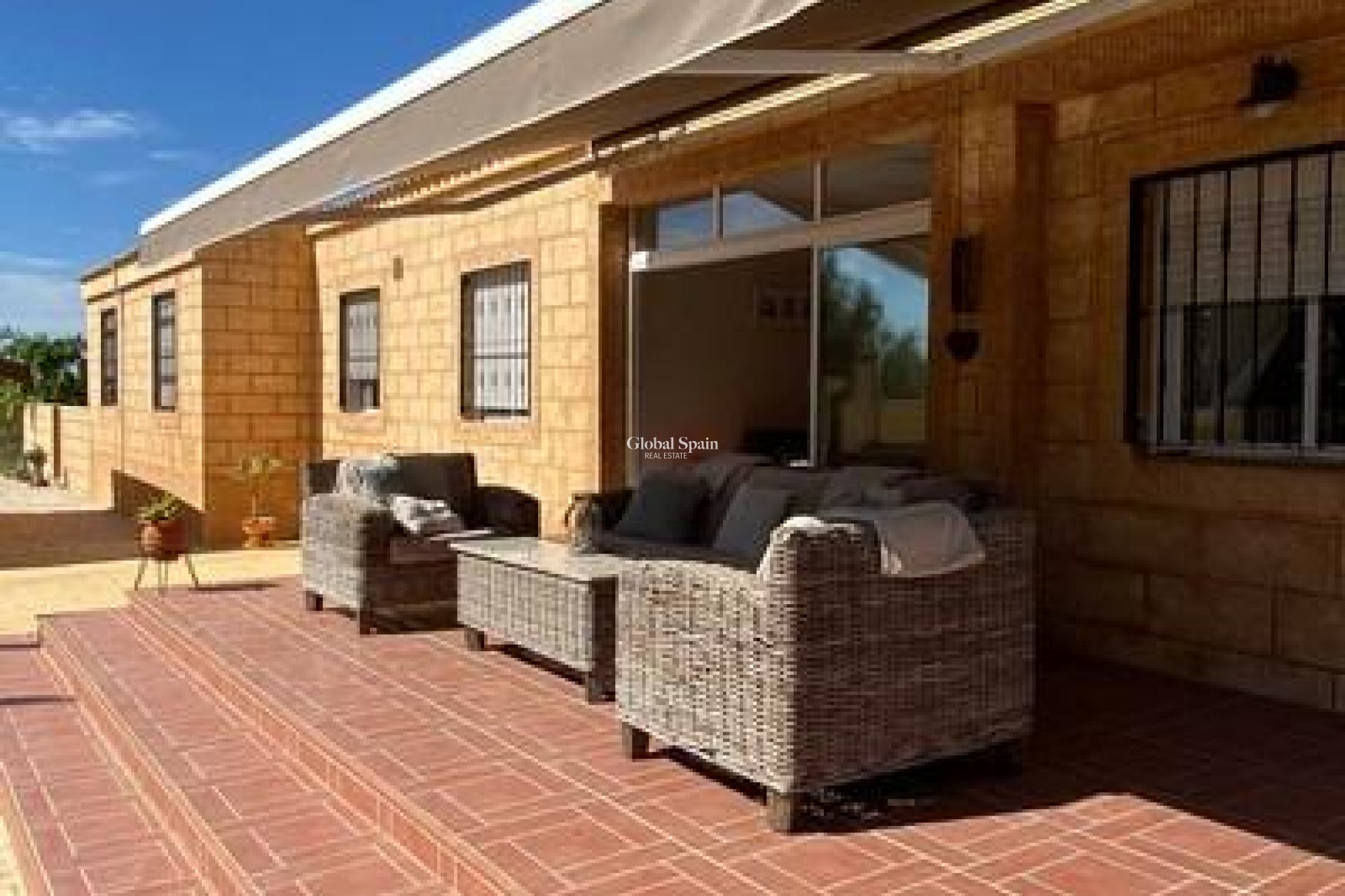 Resale - VILLA -
ALBATERA - Campo De Albatera