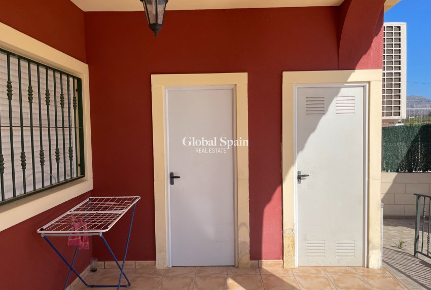 Resale - VILLA -
ALBATERA - Inland