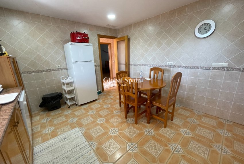 Resale - VILLA -
ALBATERA - Inland