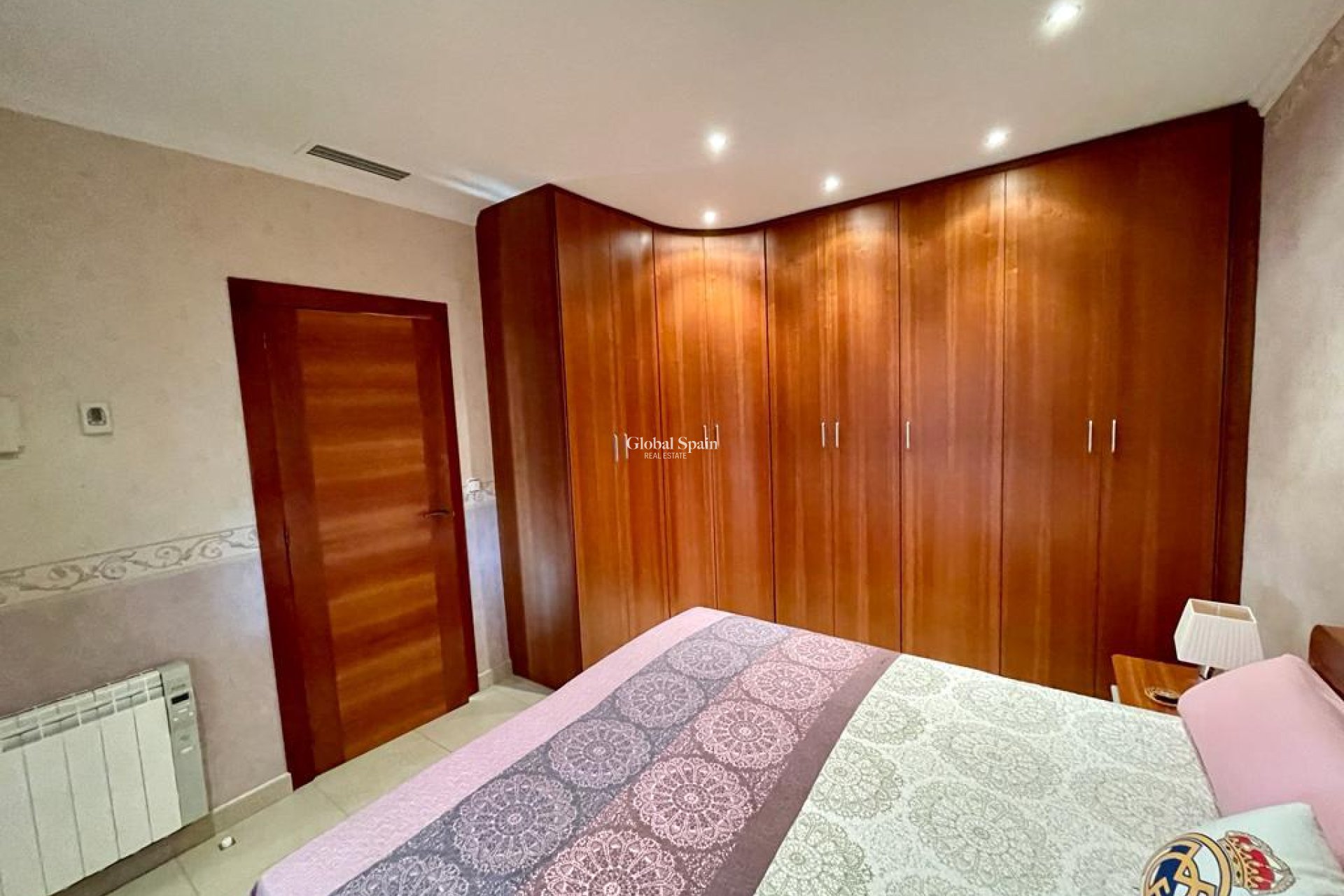 Resale - VILLA -
ALBATERA - Inland