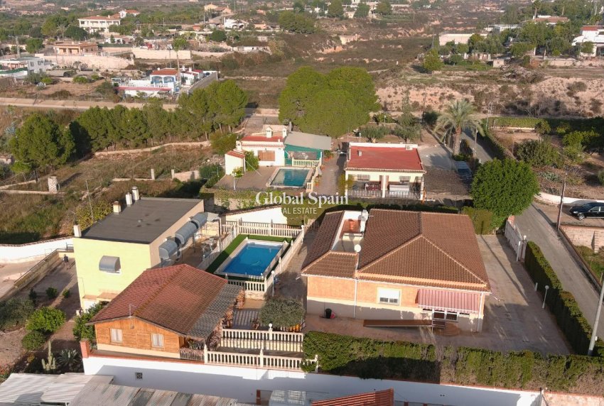 Resale - VILLA -
ALBATERA - Inland