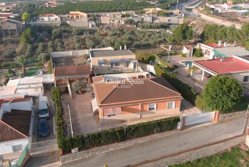 Resale - VILLA -
ALBATERA - Inland