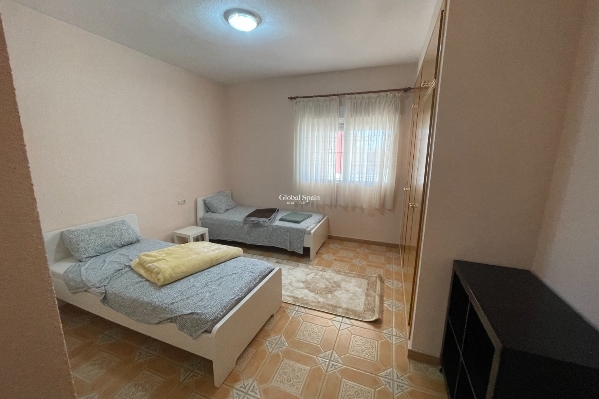 Resale - VILLA -
ALBATERA - Inland