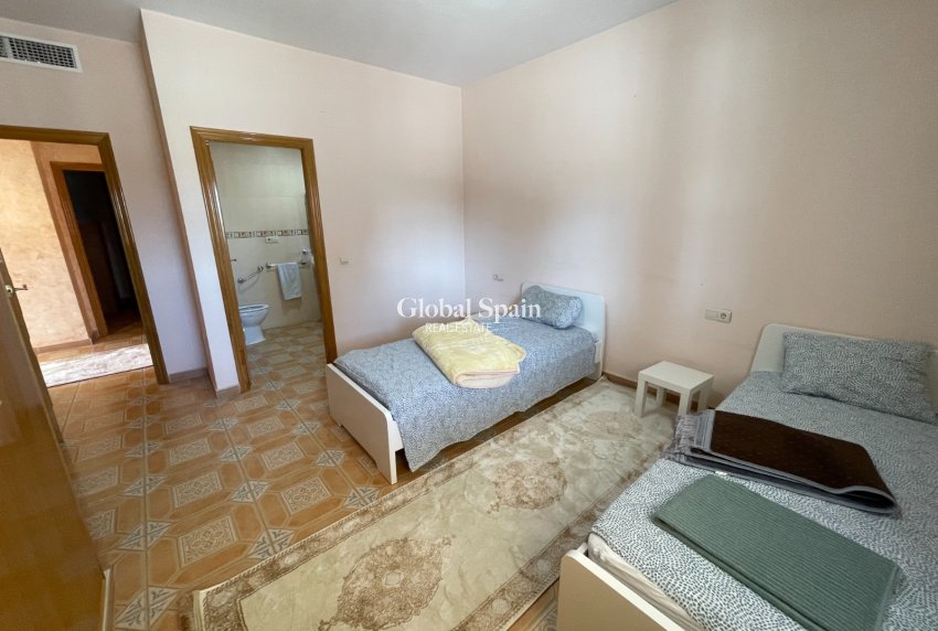 Resale - VILLA -
ALBATERA - Inland