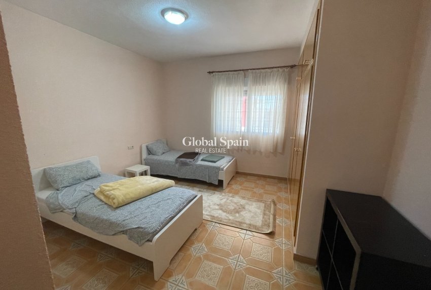 Resale - VILLA -
ALBATERA - Inland