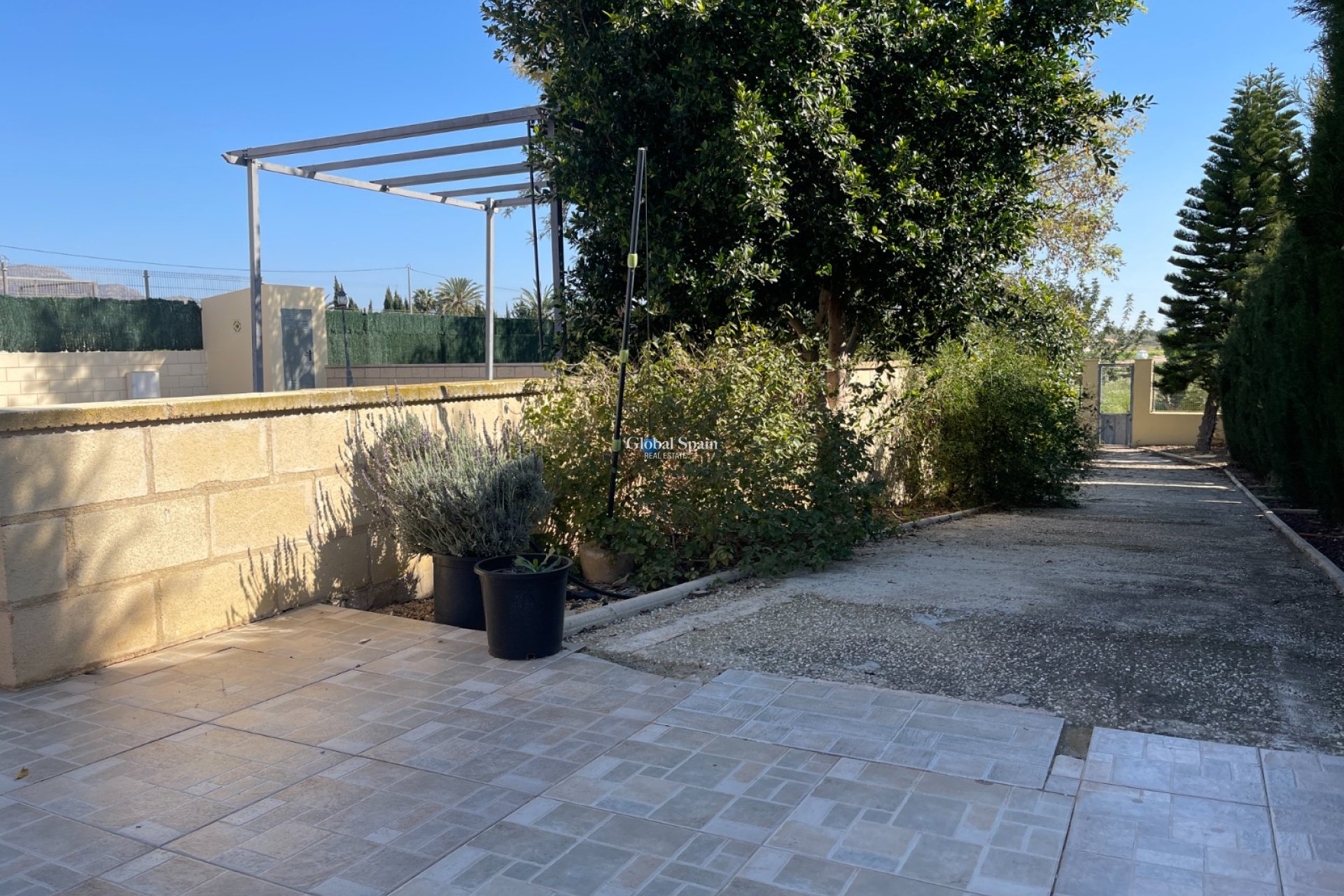 Resale - VILLA -
ALBATERA - Inland