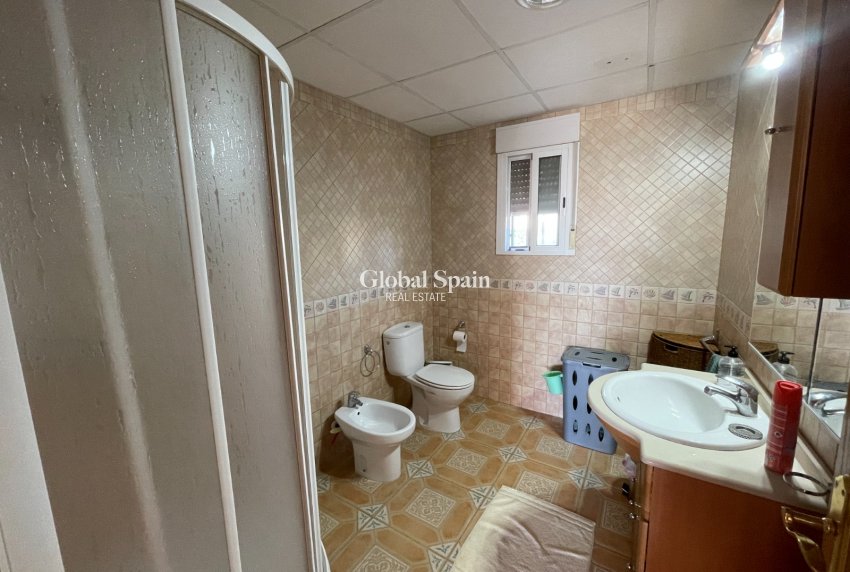 Resale - VILLA -
ALBATERA - Inland