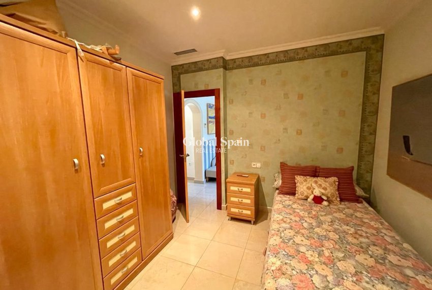 Resale - VILLA -
ALBATERA - Inland