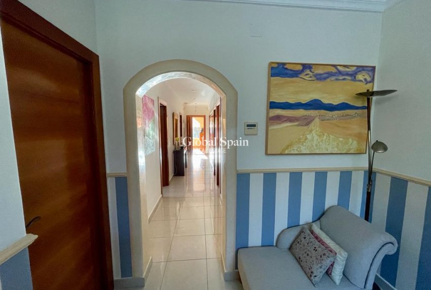 Resale - VILLA -
ALBATERA - Inland