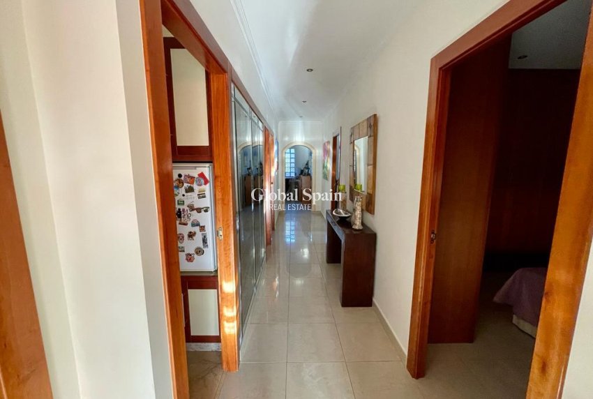 Resale - VILLA -
ALBATERA - Inland