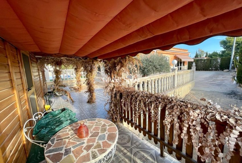 Resale - VILLA -
ALBATERA - Inland