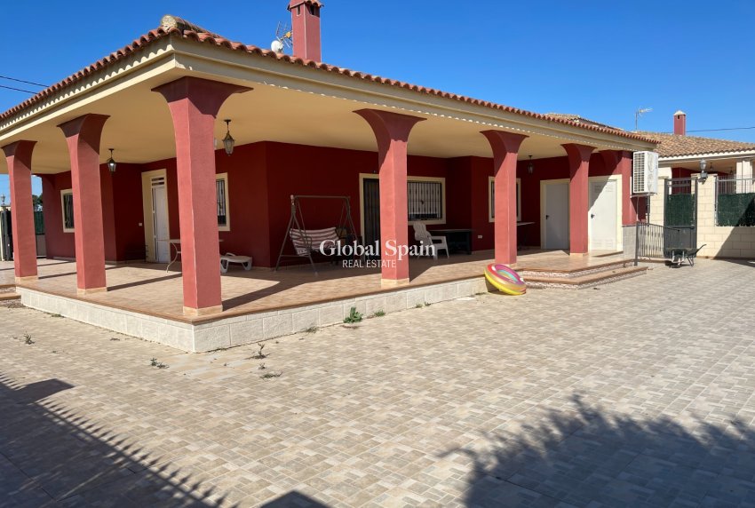 Resale - VILLA -
ALBATERA - Inland