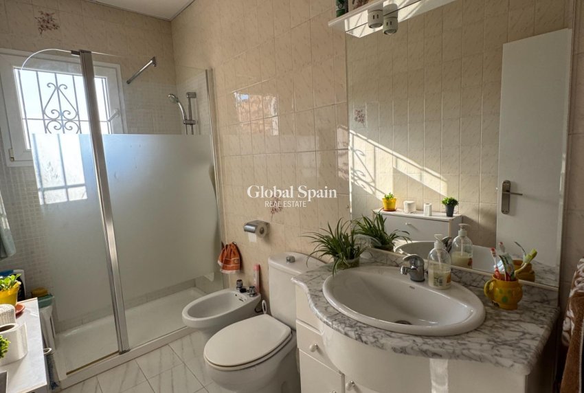 Resale - VILLA -
ALBATERA - Partida Lomas