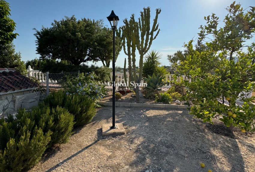Resale - VILLA -
ALBATERA - Partida Lomas