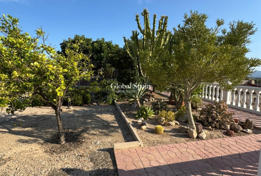 Resale - VILLA -
ALBATERA - Partida Lomas