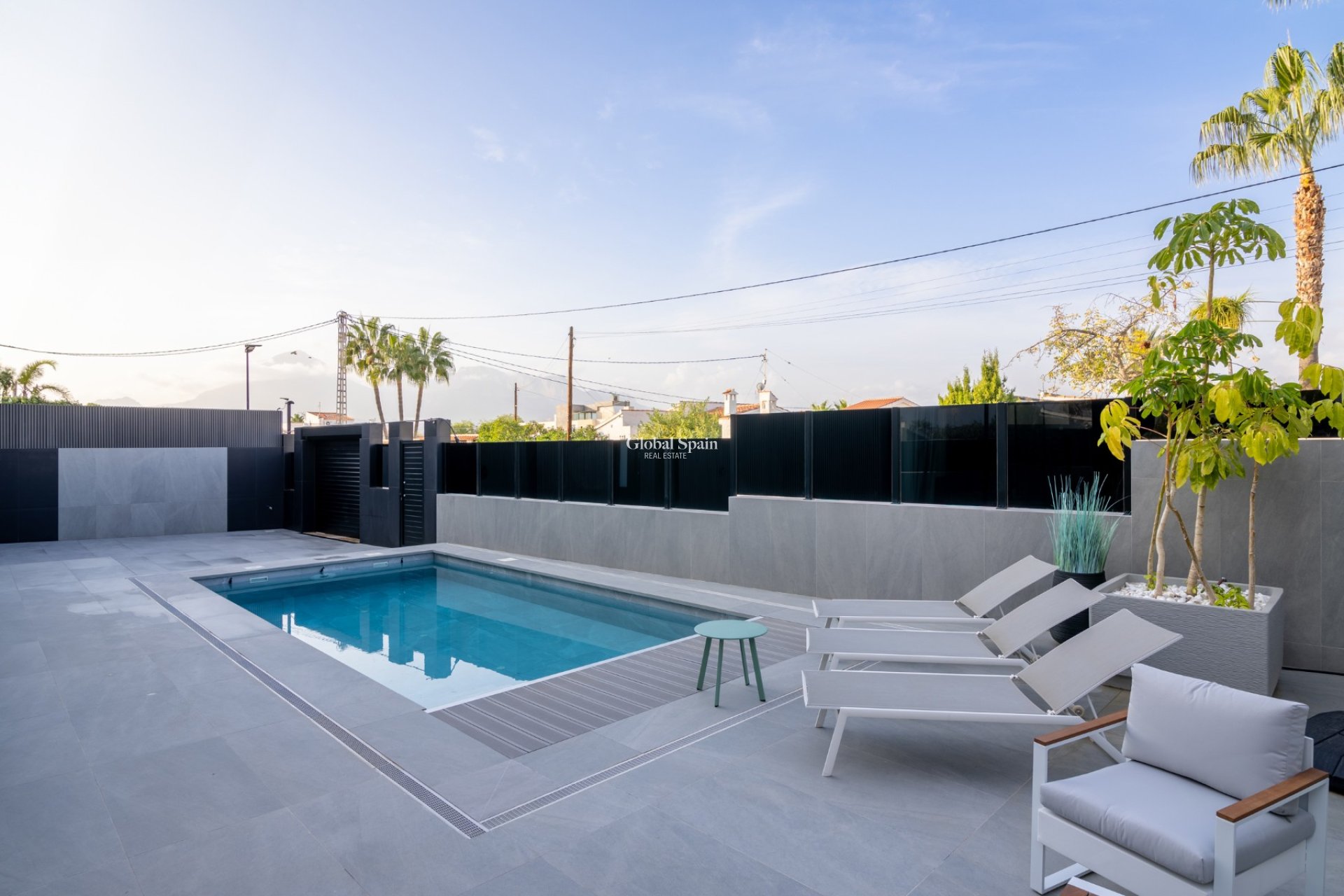 Resale - Villa -
Albir - center