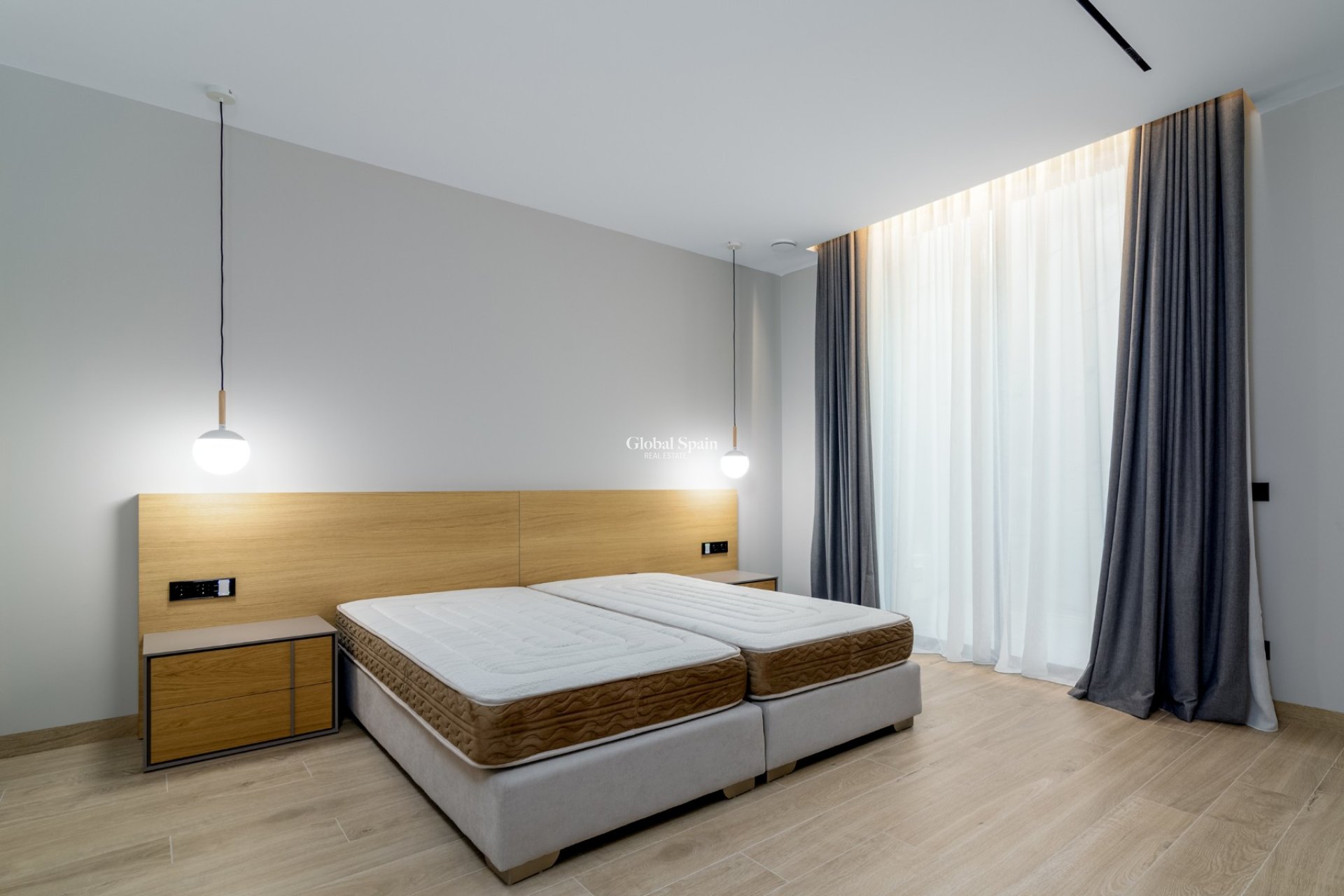 Resale - Villa -
Albir - center