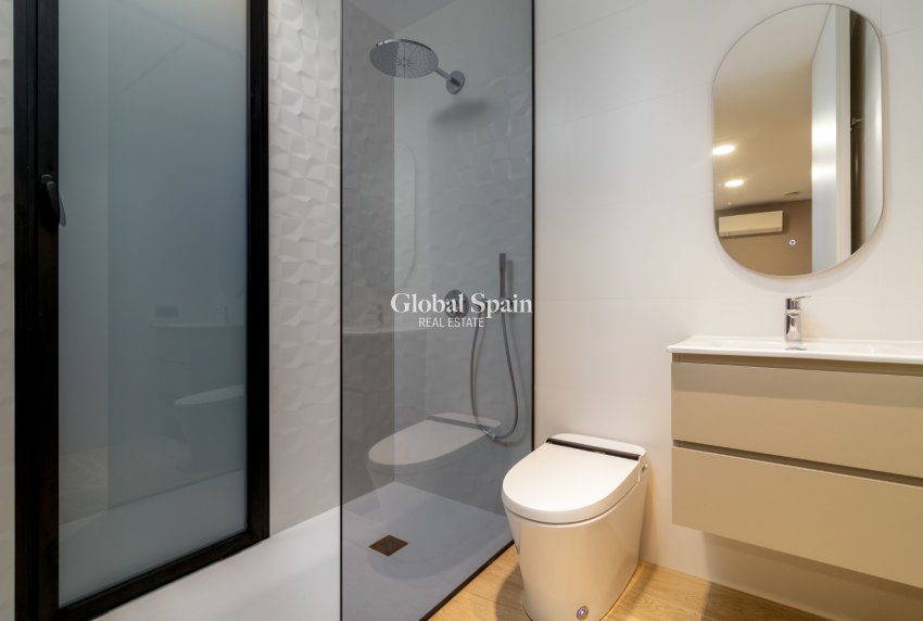 Resale - Villa -
Albir - center