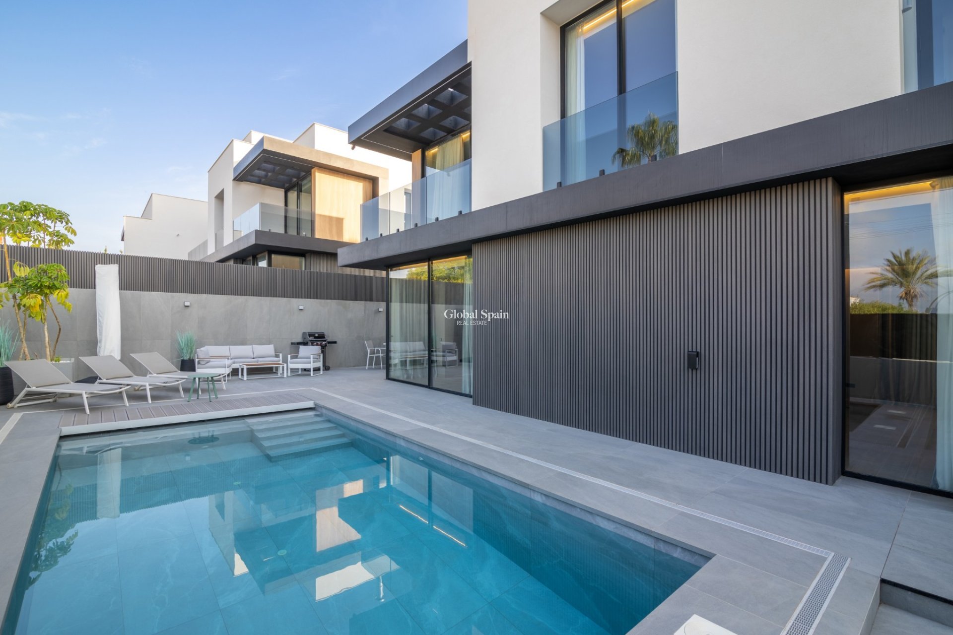 Resale - Villa -
Albir - center