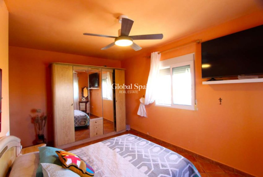 Resale - VILLA -
ALBUDEITE - Inland