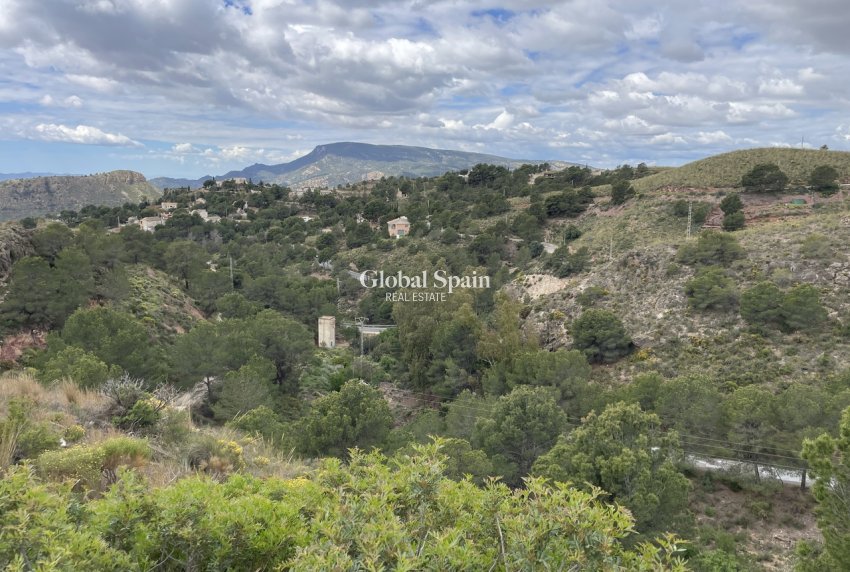 Resale - VILLA -
ALEDO - Inland