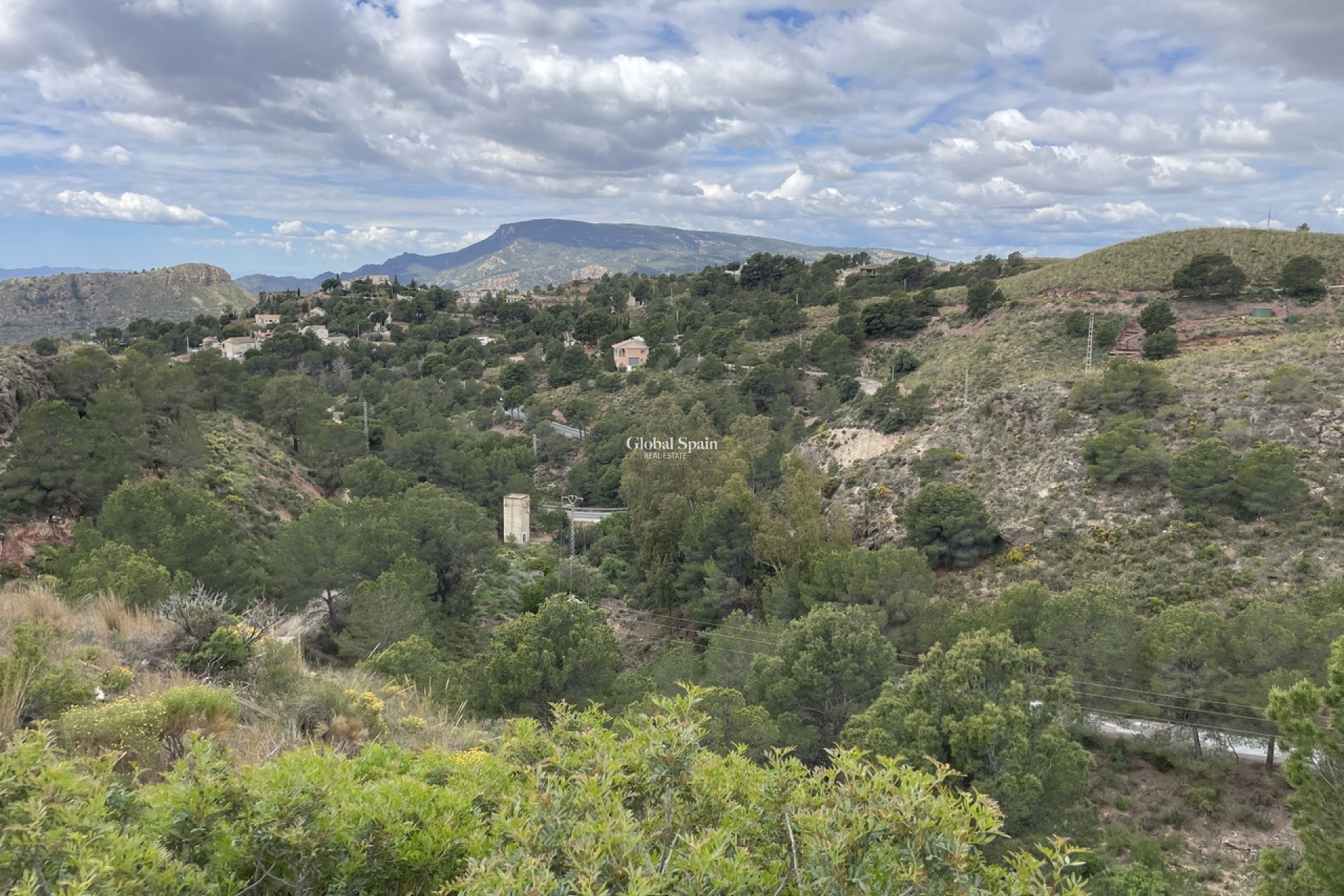 Resale - VILLA -
ALEDO - Inland
