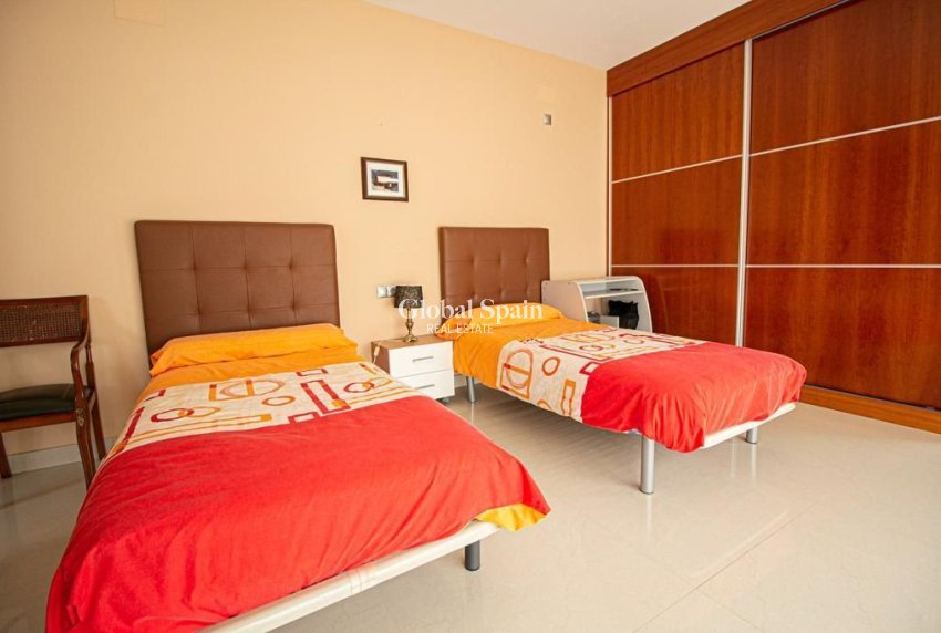 Resale - VILLA -
ALFAZ DEL PI - Albir