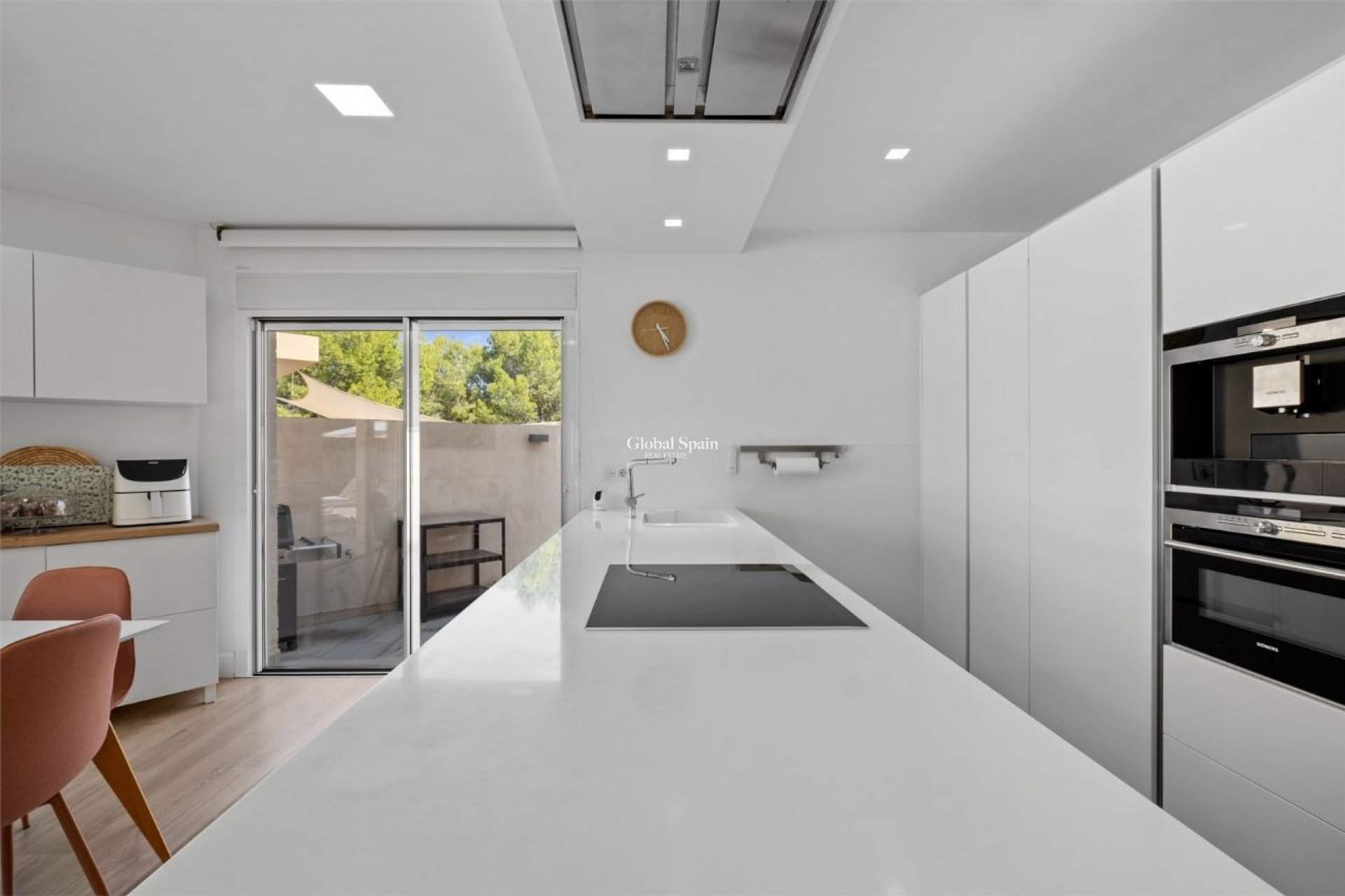 Resale - VILLA -
ALFAZ DEL PI - Costa Blanca