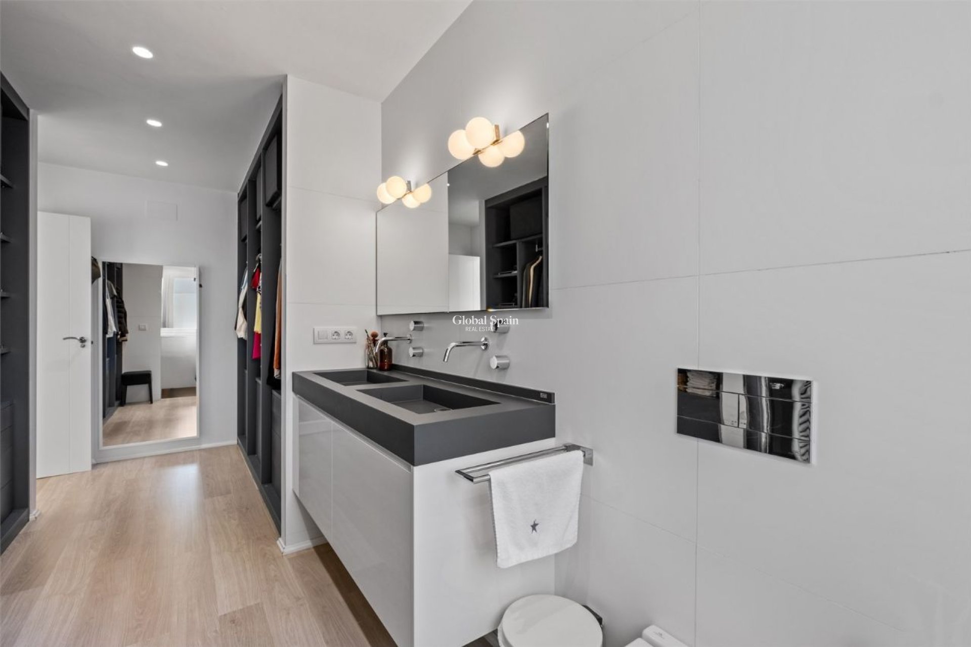 Resale - VILLA -
ALFAZ DEL PI - Costa Blanca