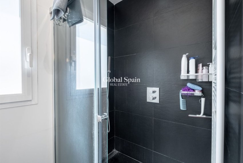 Resale - VILLA -
ALFAZ DEL PI - Costa Blanca