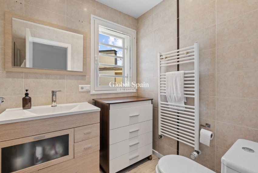 Resale - VILLA -
ALFAZ DEL PI - Costa Blanca