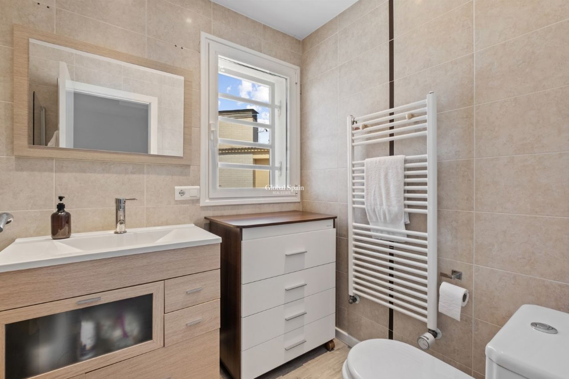 Resale - VILLA -
ALFAZ DEL PI - Costa Blanca