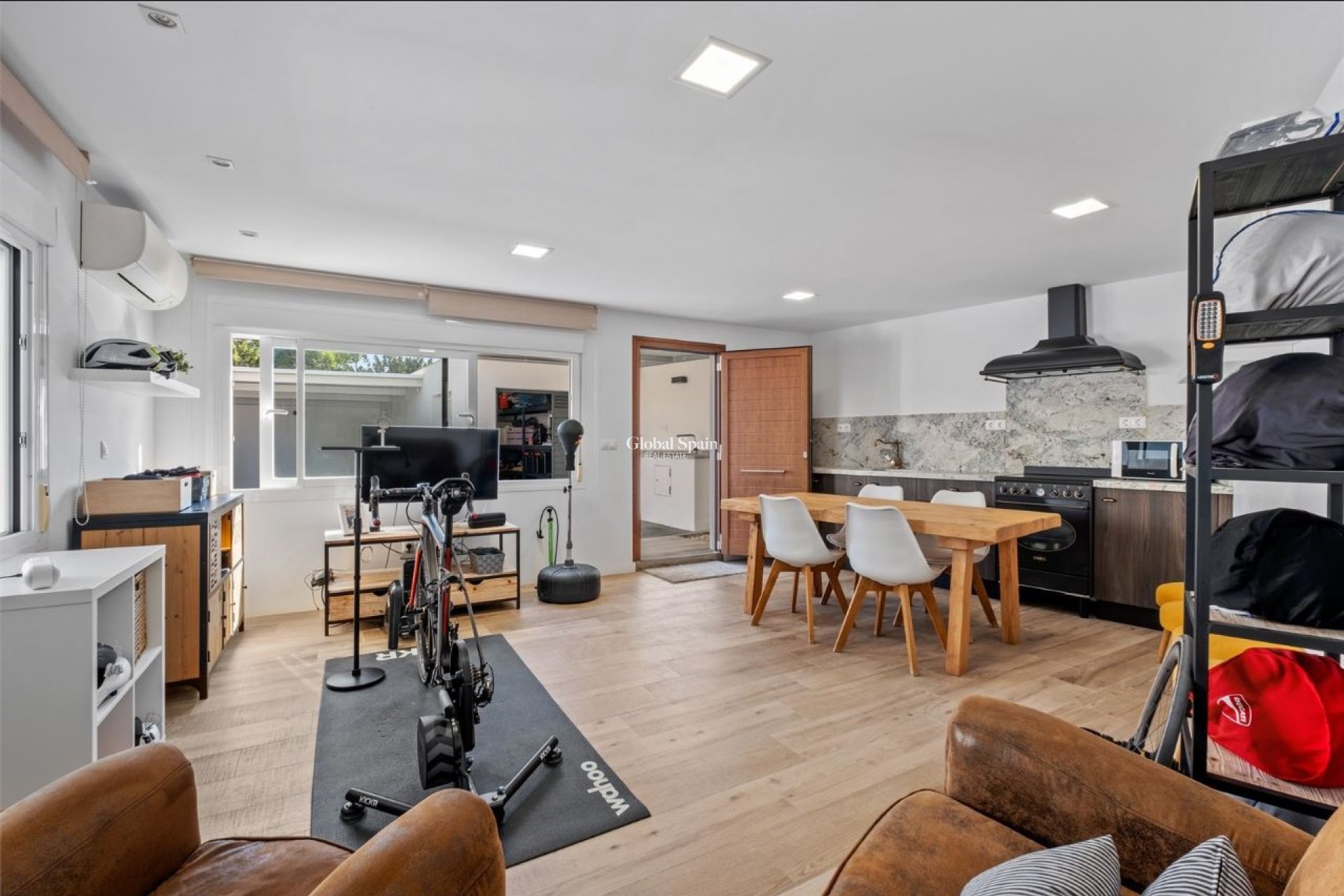 Resale - VILLA -
ALFAZ DEL PI - Costa Blanca