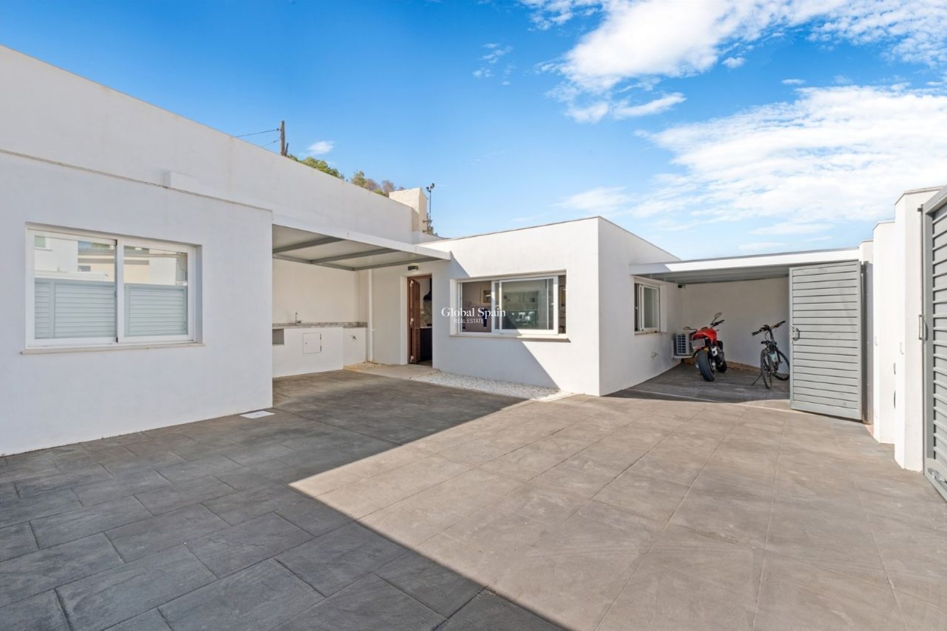 Resale - VILLA -
ALFAZ DEL PI - Costa Blanca