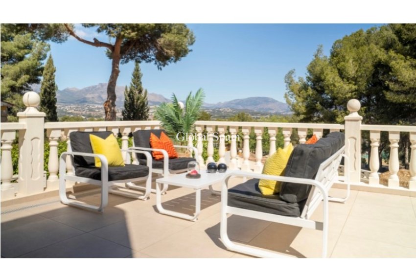 Resale - VILLA -
ALFAZ DEL PI - Costa Blanca