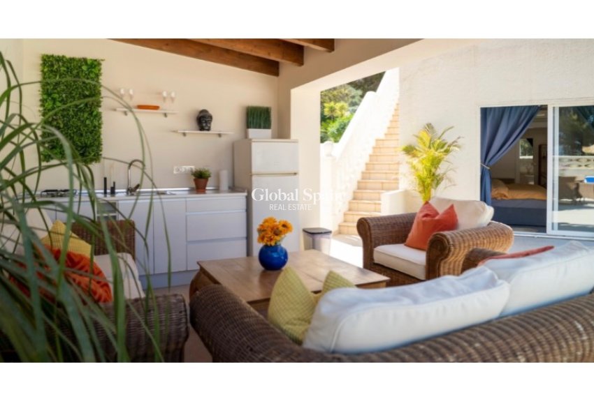 Resale - VILLA -
ALFAZ DEL PI - Costa Blanca