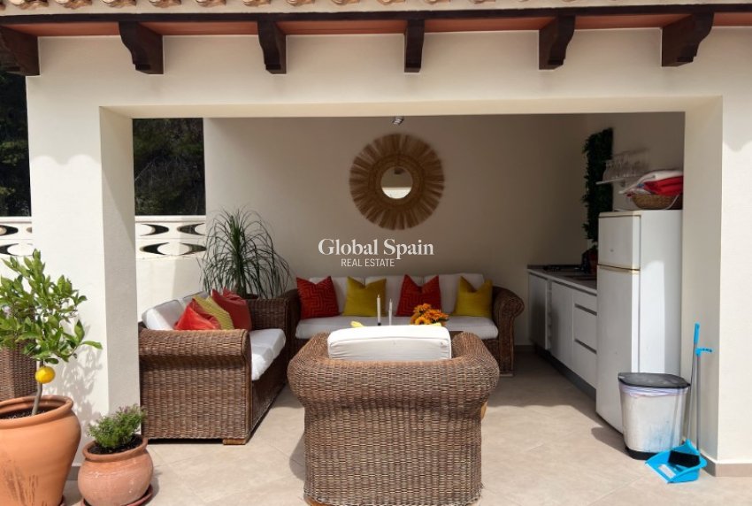 Resale - VILLA -
ALFAZ DEL PI - Costa Blanca