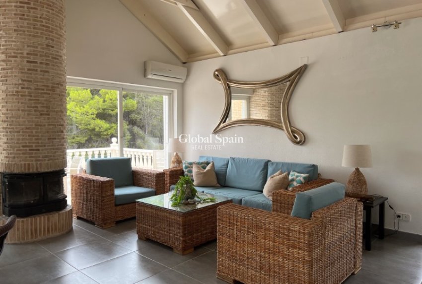 Resale - VILLA -
ALFAZ DEL PI - Costa Blanca