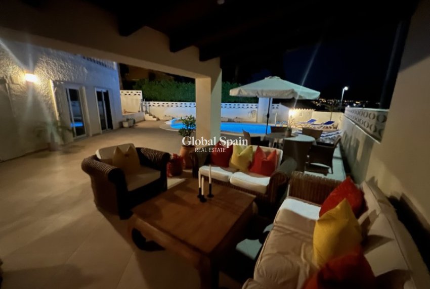 Resale - VILLA -
ALFAZ DEL PI - Costa Blanca