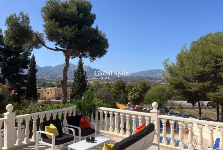 Resale - VILLA -
ALFAZ DEL PI - Costa Blanca