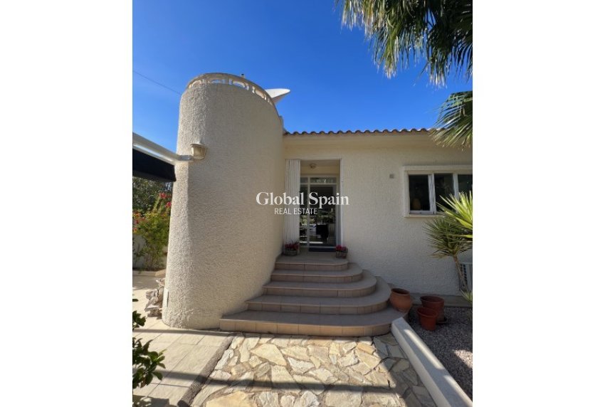 Resale - VILLA -
ALFAZ DEL PI - Costa Blanca
