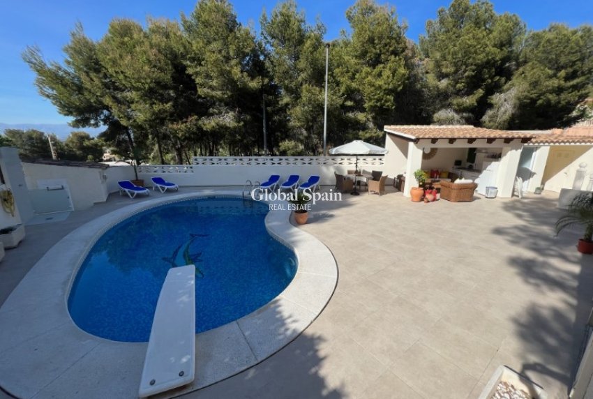 Resale - VILLA -
ALFAZ DEL PI - Costa Blanca