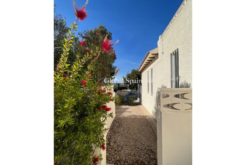 Resale - VILLA -
ALFAZ DEL PI - Costa Blanca