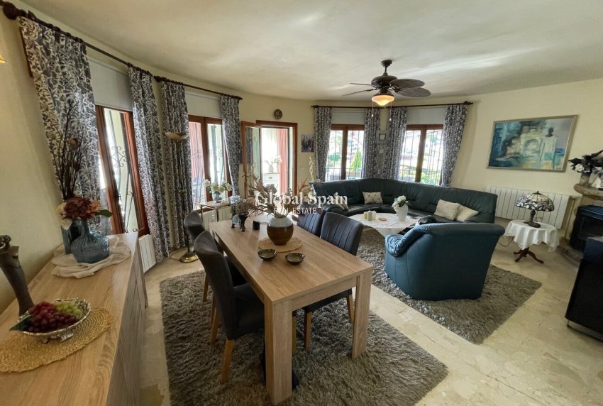 Resale - VILLA -
ALFAZ DEL PI - Costa Blanca