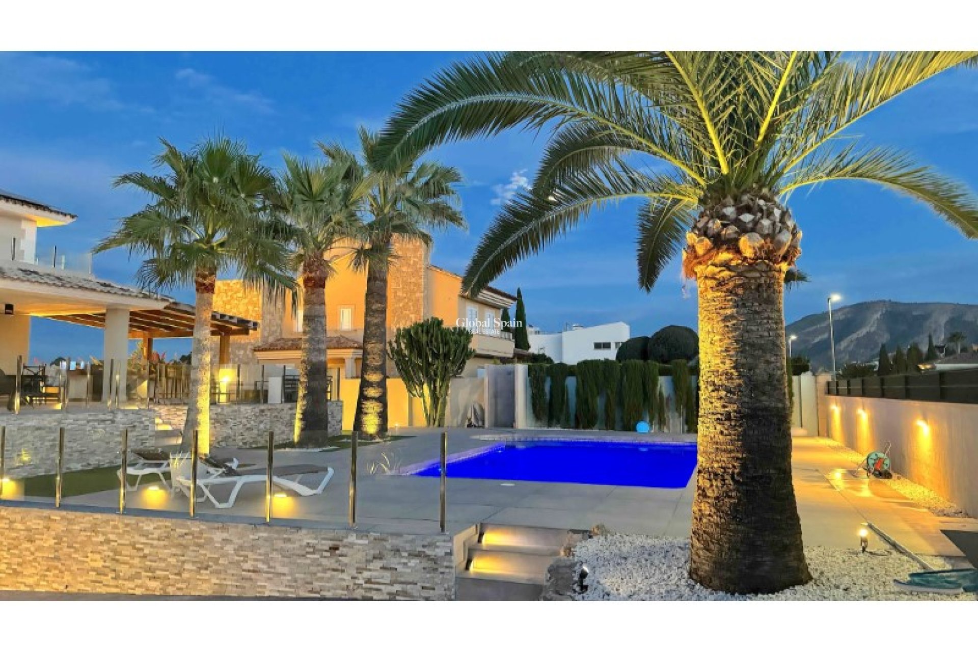 Resale - VILLA -
ALFAZ DEL PI - Costa Blanca