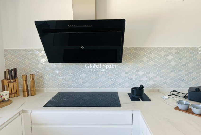 Resale - VILLA -
ALFAZ DEL PI - Costa Blanca