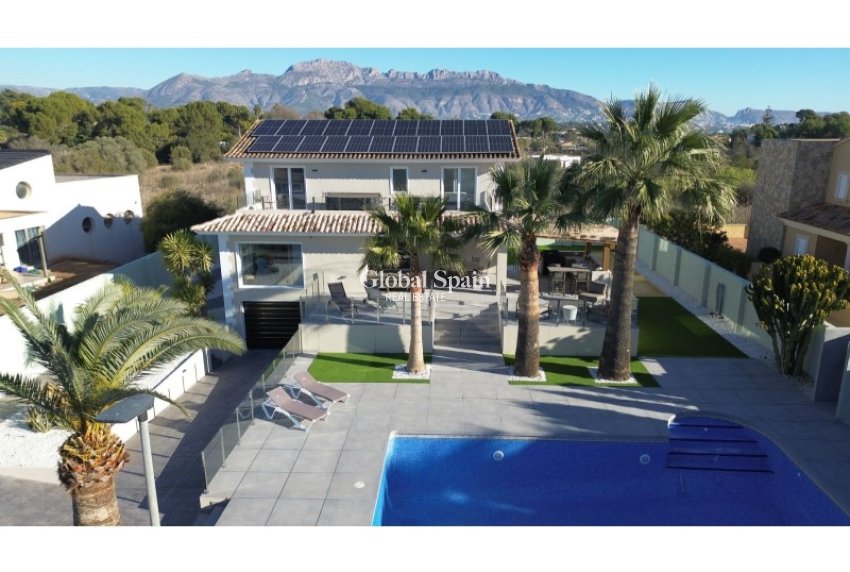 Resale - VILLA -
ALFAZ DEL PI - Costa Blanca