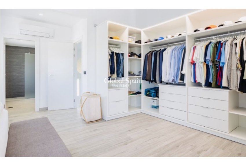 Resale - VILLA -
ALFAZ DEL PI - Costa Blanca