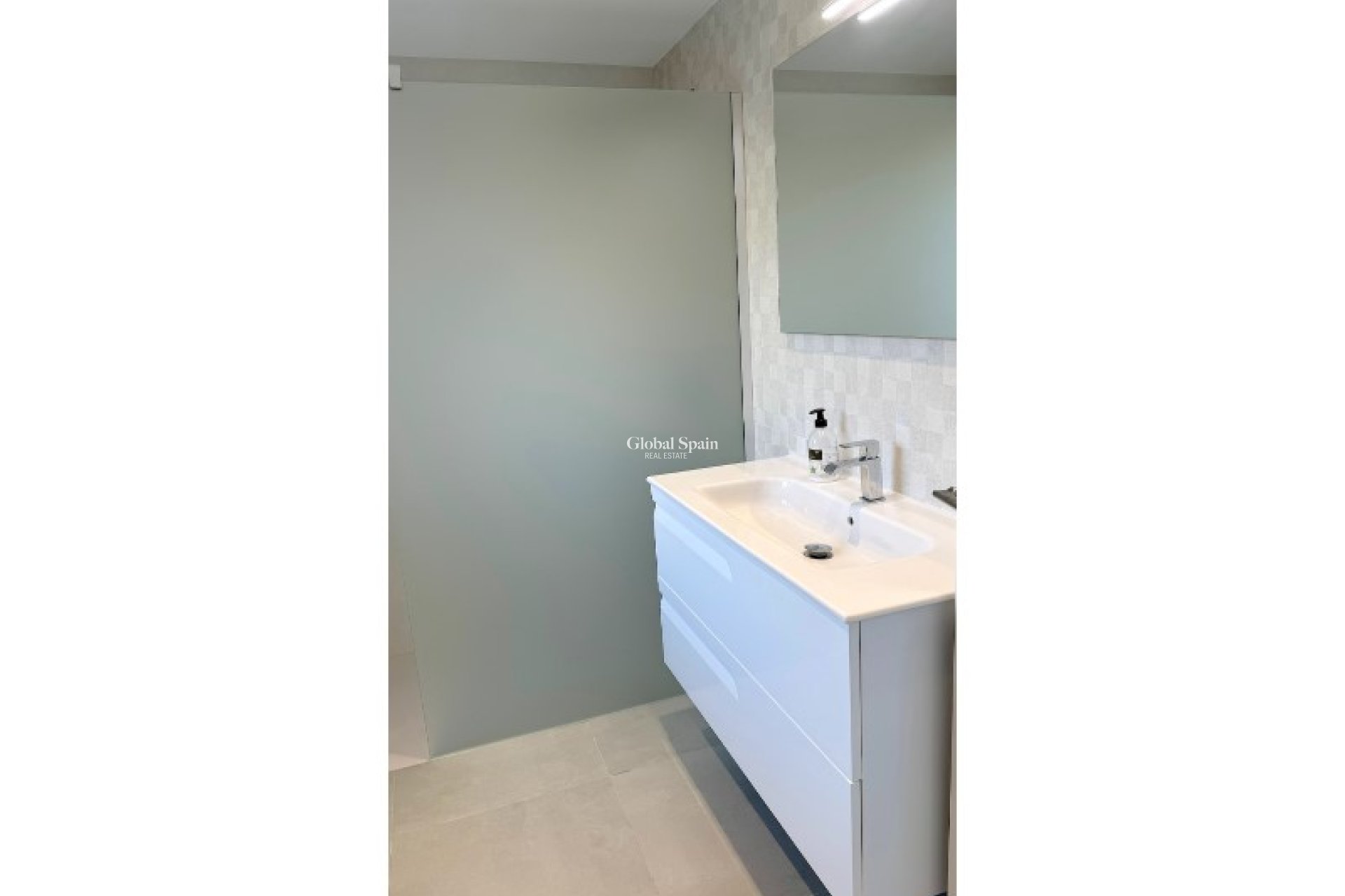 Resale - VILLA -
ALFAZ DEL PI - Costa Blanca